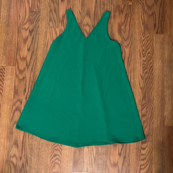 green sleeveless mini-dress from Zara - Picture 2 of 2